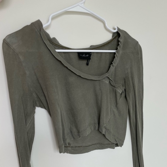 Urban Outfitters Top - Picture 1 of 3